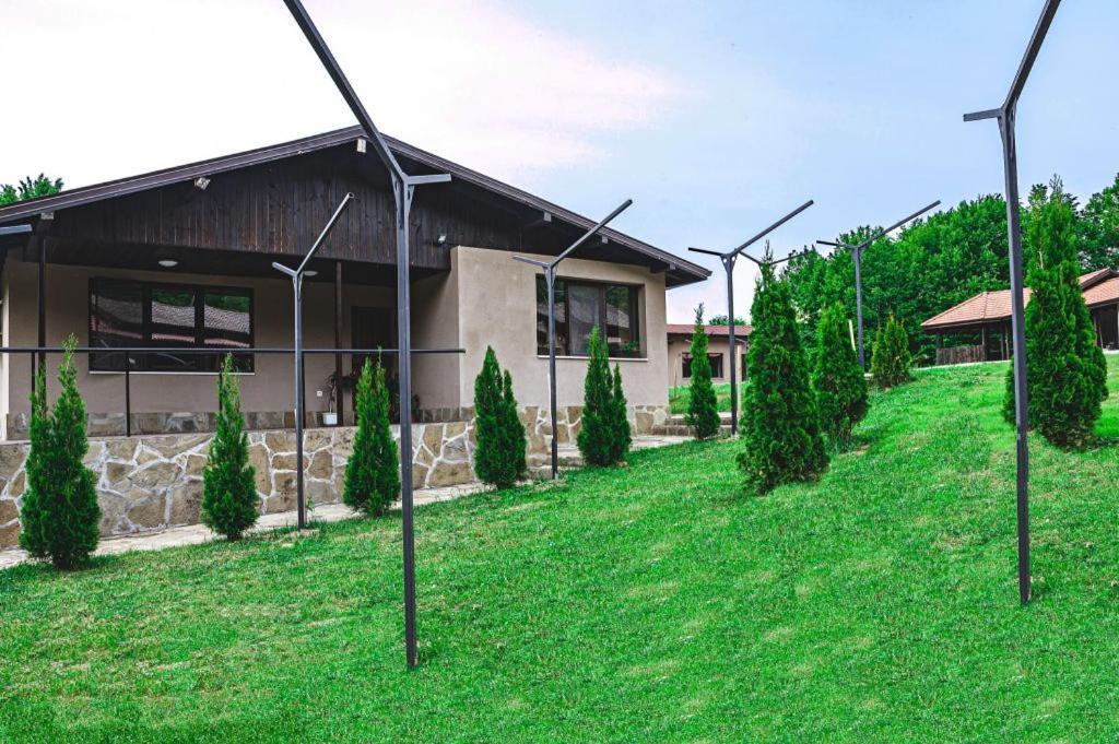 Хотелски Комплекс Саня Apriltsi (Lovech) Exterior foto