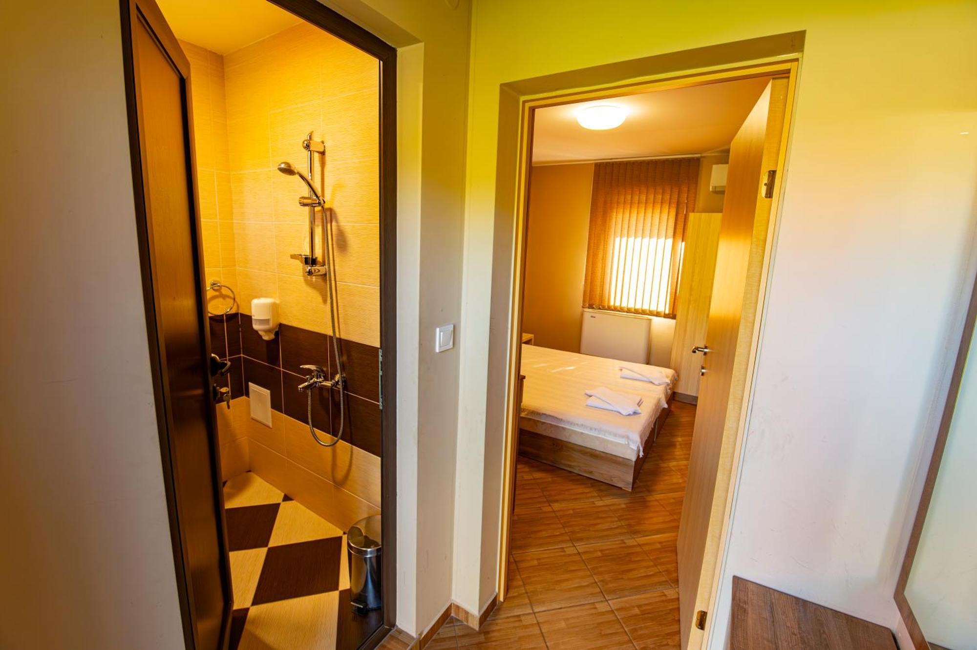 Хотелски Комплекс Саня Apriltsi (Lovech) Exterior foto