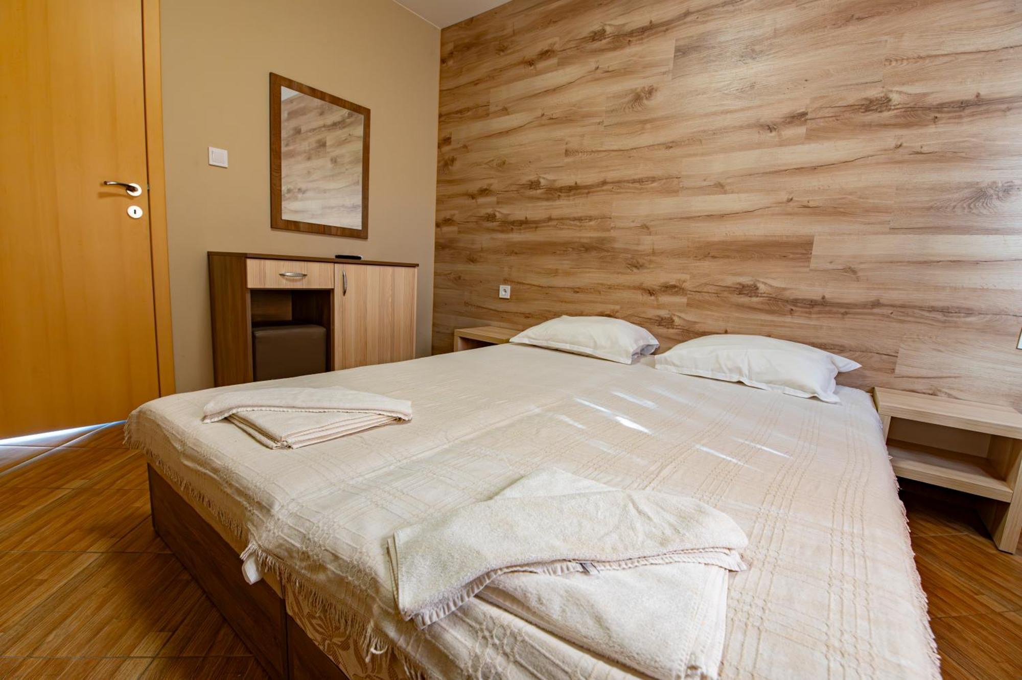 Хотелски Комплекс Саня Apriltsi (Lovech) Exterior foto