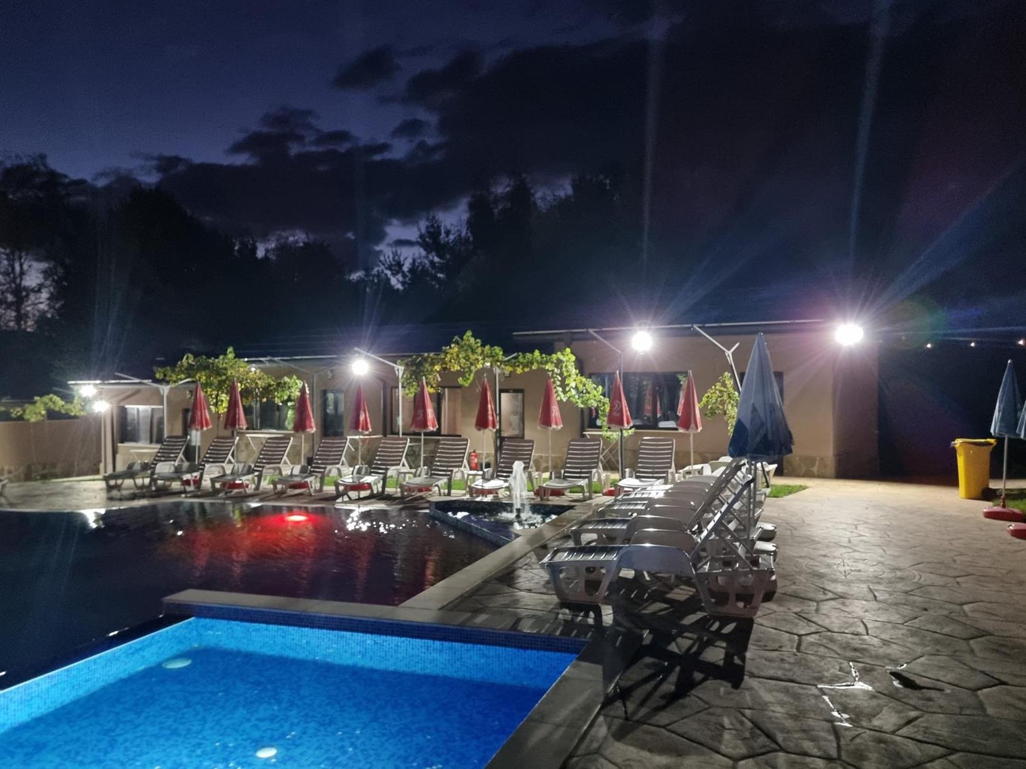 Хотелски Комплекс Саня Apriltsi (Lovech) Exterior foto